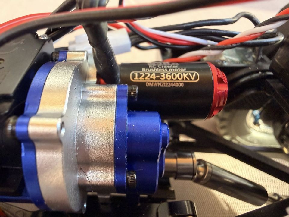 Brushless motor detail on the FCX24M Tacomo community build
